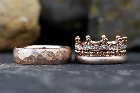 Einzigartige Eheringe aus Roségold